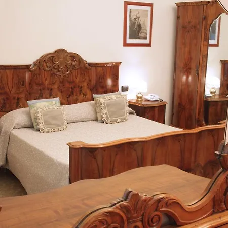 Domus Real Cardello Rome